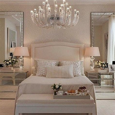 mirrored bedroom furniture ideas